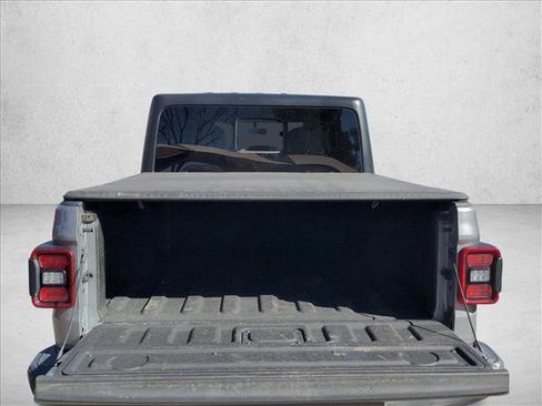 Used 2021 Jeep Gladiator Overland w/ Popular Equipment Package AWD/4WD image 9