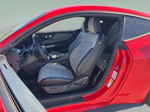 Used 2024 Ford Mustang Coupe image 26