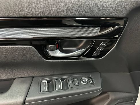 Used 2025 Honda CR-V Sport Touring image 19