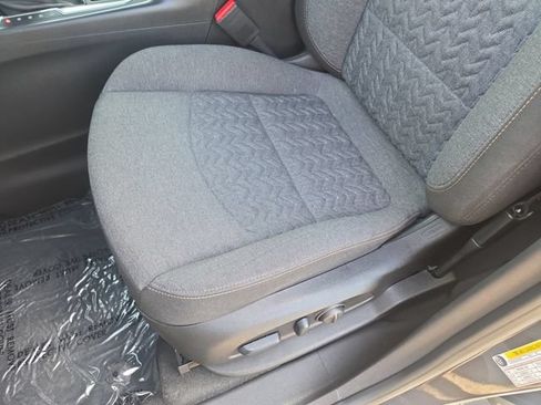 Used 2023 Chevrolet Equinox LT AWD/4WD image 26