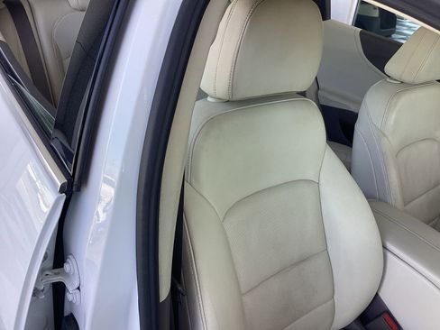 Used 2024 Chevrolet Malibu LT image 18