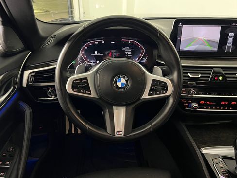 Used 2022 BMW 540i w/ M Sport Package image 25