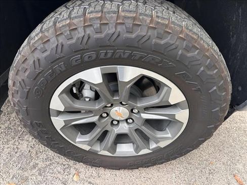 Used 2025 Chevrolet Silverado 1500 High Country w/ Technology Package image 33