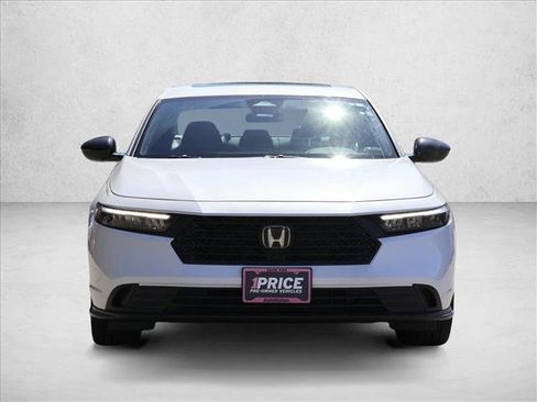 Used 2023 Honda Accord Sport image 2