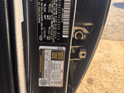 Used 2018 Kia Optima S image 28