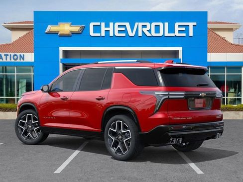 New 2026 Chevrolet Traverse High Country image 3