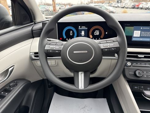 New 2026 Hyundai Tucson SE image 17