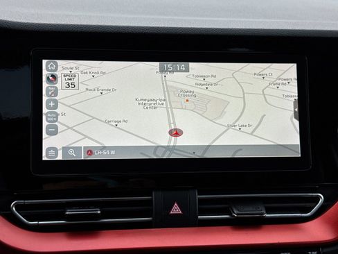 Used 2020 Kia Niro Touring image 23