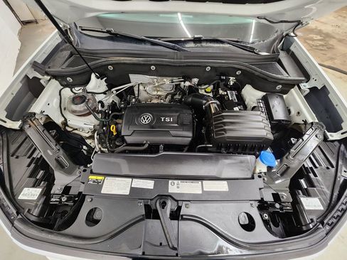 Used 2020 Volkswagen Atlas Cross Sport SE AWD/4WD image 33