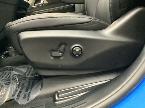 New 2027 Chrysler Pacifica Select FWD image 12