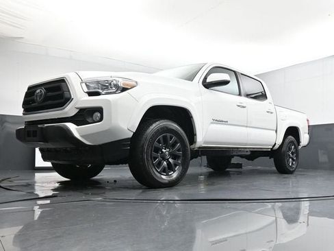 Used 2023 Toyota Tacoma 4x4 Double Cab image 24