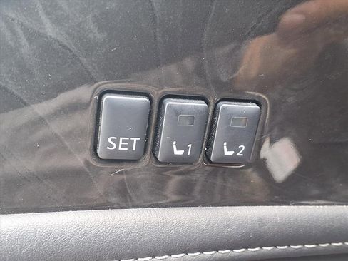 Used 2024 INFINITI QX80 Luxe image 13