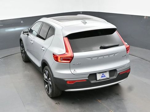 Used 2024 Volvo XC40 B5 Plus w/ Climate Package AWD/4WD image 21
