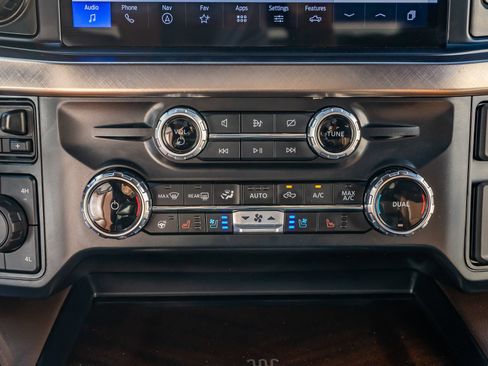 Used 2024 Ford F250 King Ranch w/ Chrome Package AWD/4WD image 28