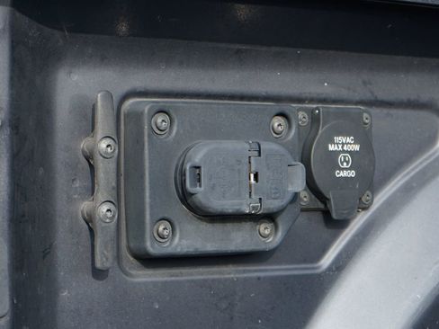 Used 2021 RAM 2500 Big Horn w/ Level B Equipment Group image 9