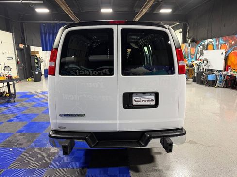 Used 2024 Chevrolet Express 2500 w/ Driver Convenience Package image 5