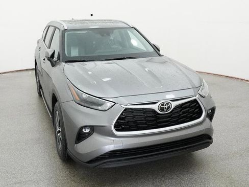 New 2026 Toyota Highlander XLE image 44