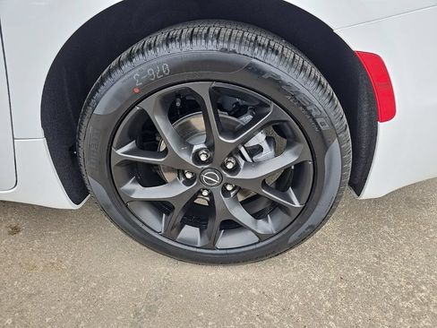 New 2026 Chrysler Pacifica Select w/ S Appearance Package FWD image 21