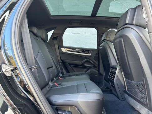 New 2026 Porsche Cayenne image 13