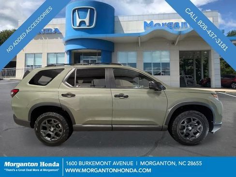New 2026 Honda Pilot TrailSport image 9
