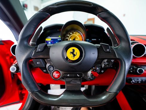 Used 2020 Ferrari 812 Superfast RWD image 82