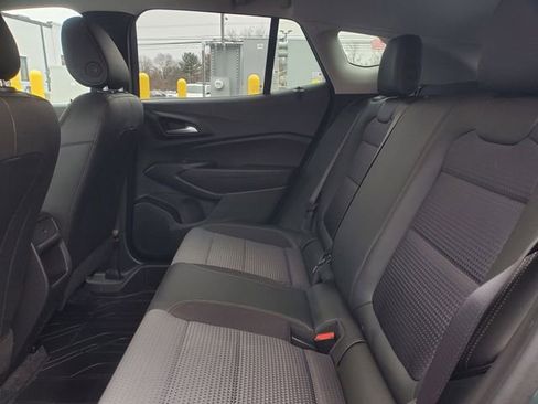 Used 2025 Chevrolet Trax LT w/ Driver Confidence Package image 30