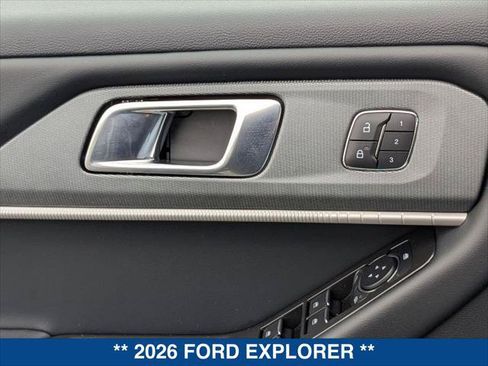 Used 2026 Ford Explorer ST-Line w/ ST-Line Street Pack RWD image 11