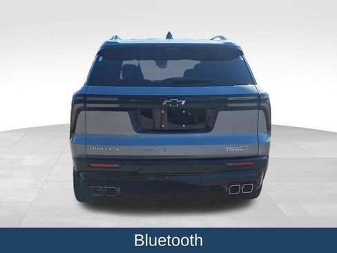 Used 2025 Chevrolet Traverse High Country w/ LPO, Floor Liner Package FWD image 6