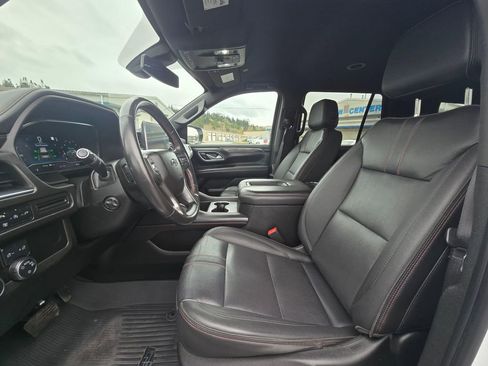 Used 2022 Chevrolet Tahoe RST w/ Sport Performance Package image 16