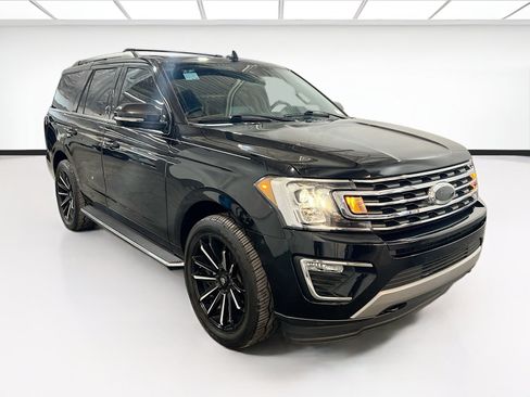 Used 2021 Ford Expedition XLT AWD/4WD image 3
