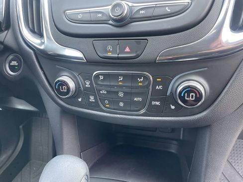 Used 2023 Chevrolet Equinox LT AWD/4WD image 28