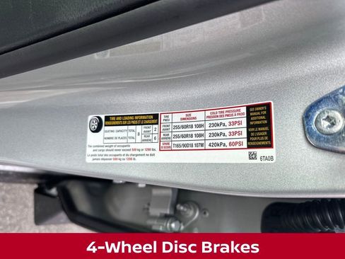 New 2025 Nissan Pathfinder SV w/ Black Appearance Package image 34