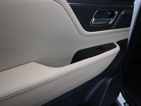 New 2026 INFINITI QX80 Pure image 15