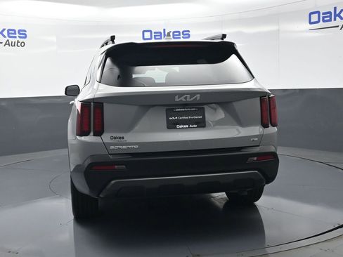 Certified 2023 Kia Sorento X-Line EX image 7