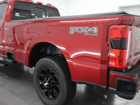 Used 2025 Ford F250 XLT w/ Black Appearance Package AWD/4WD image 36