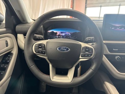 New 2026 Ford Explorer Active w/ Active Comfort Package AWD/4WD image 14