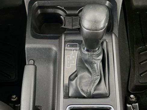 Used 2018 Toyota Tacoma TRD Sport image 25