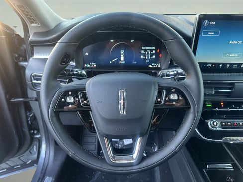 New 2026 Lincoln Corsair Premiere image 12