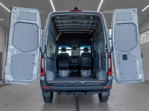New 2025 Mercedes-Benz Sprinter 2500 image 16