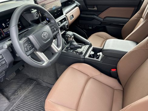 New 2026 Toyota 4Runner Limited AWD/4WD image 11