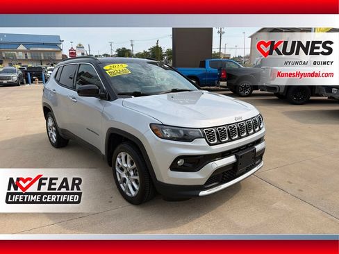 Used 2025 Jeep Compass Limited AWD/4WD image 1