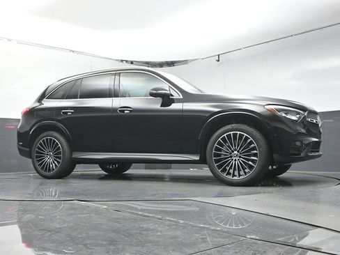Used 2026 Mercedes-Benz GLC 300 image 32
