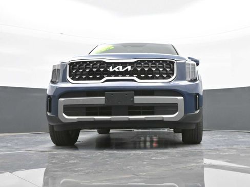 Used 2023 Kia Telluride EX X-Line image 42