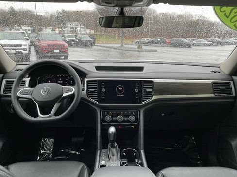 Used 2023 Volkswagen Atlas SE image 13