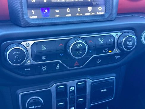 Used 2018 Jeep Wrangler Unlimited Rubicon image 29