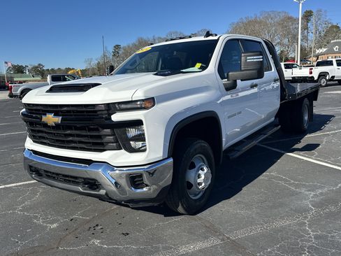 Used 2024 Chevrolet Silverado 3500 W/T w/ WT Convenience Package image 4