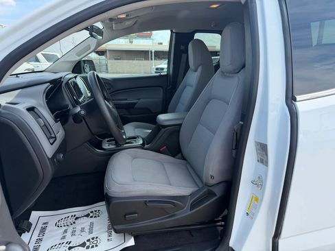 Used 2020 Chevrolet Colorado W/T w/ WT Convenience Package RWD image 13