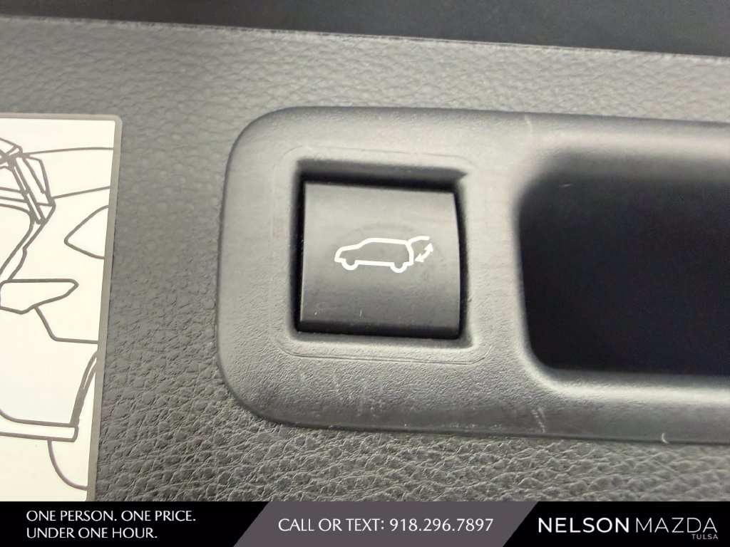 Used 2024 Toyota Highlander XSE FWD image 42
