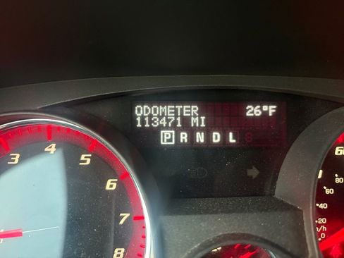 Used 2011 GMC Acadia Denali image 28