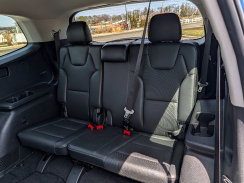 Used 2025 Kia Telluride S image 14